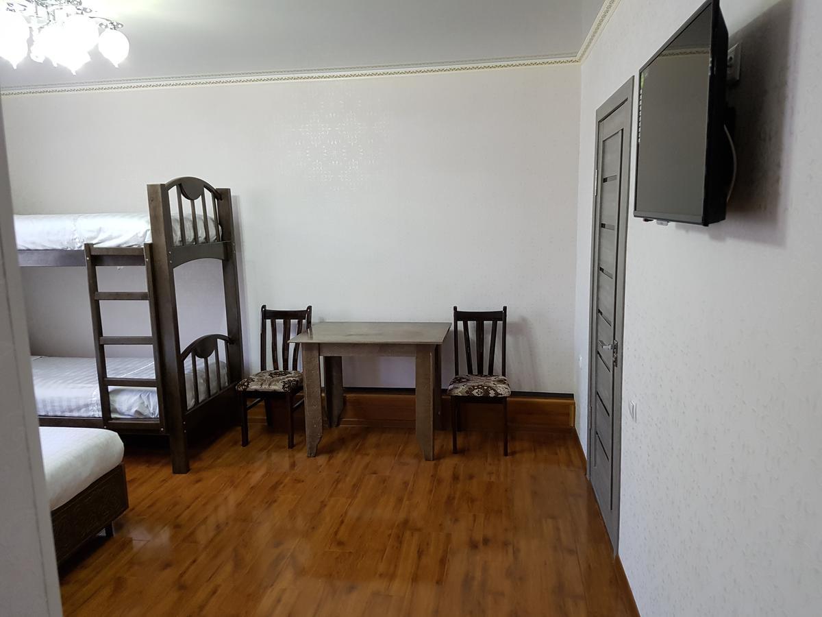 Datka Guest House Naryn Exterior photo
